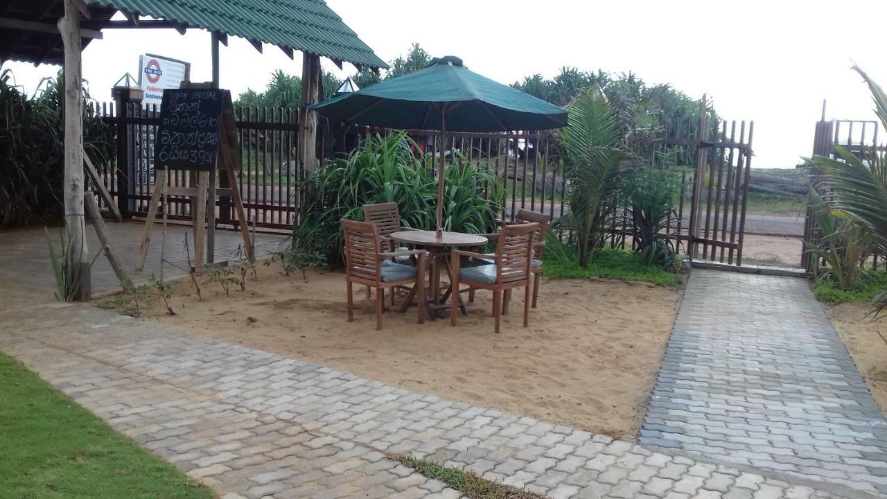 Hi Win Hotel Chilaw Ngoại thất bức ảnh